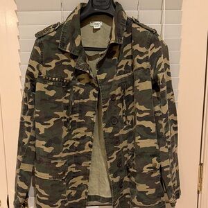 Camouflage Button-Up Jacket